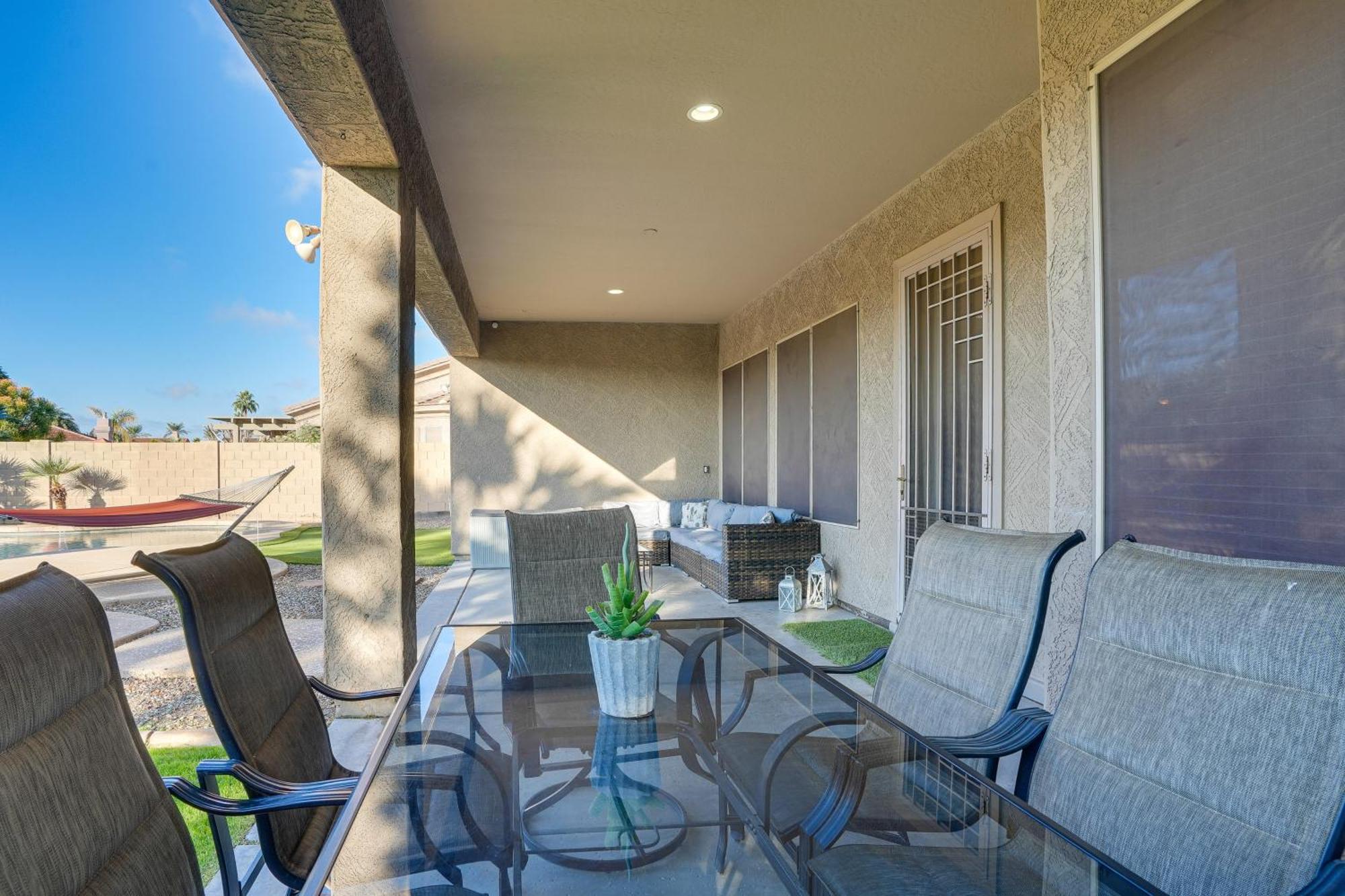Goodyear Group Getaway With Pool And Putting Green Exteriér fotografie